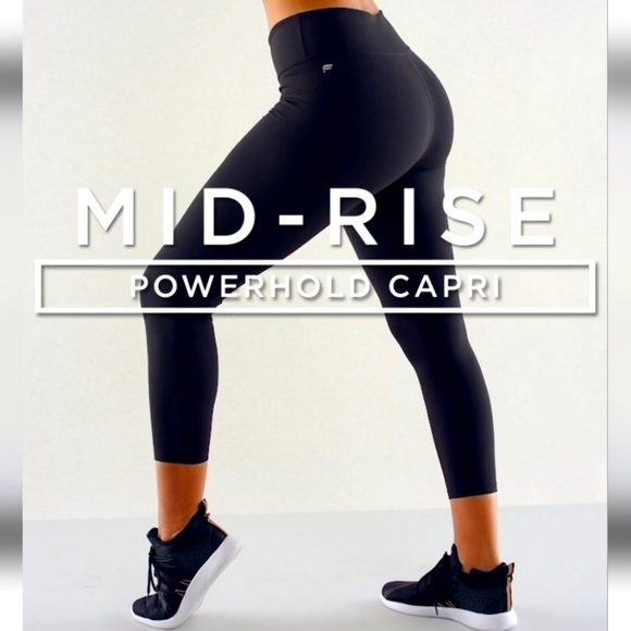 Fabletics Pants - FABLETICS - Mid-rise Powerhold capri, size medium